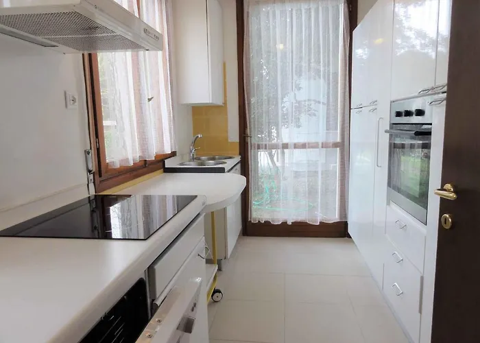 Appartamento In 36470